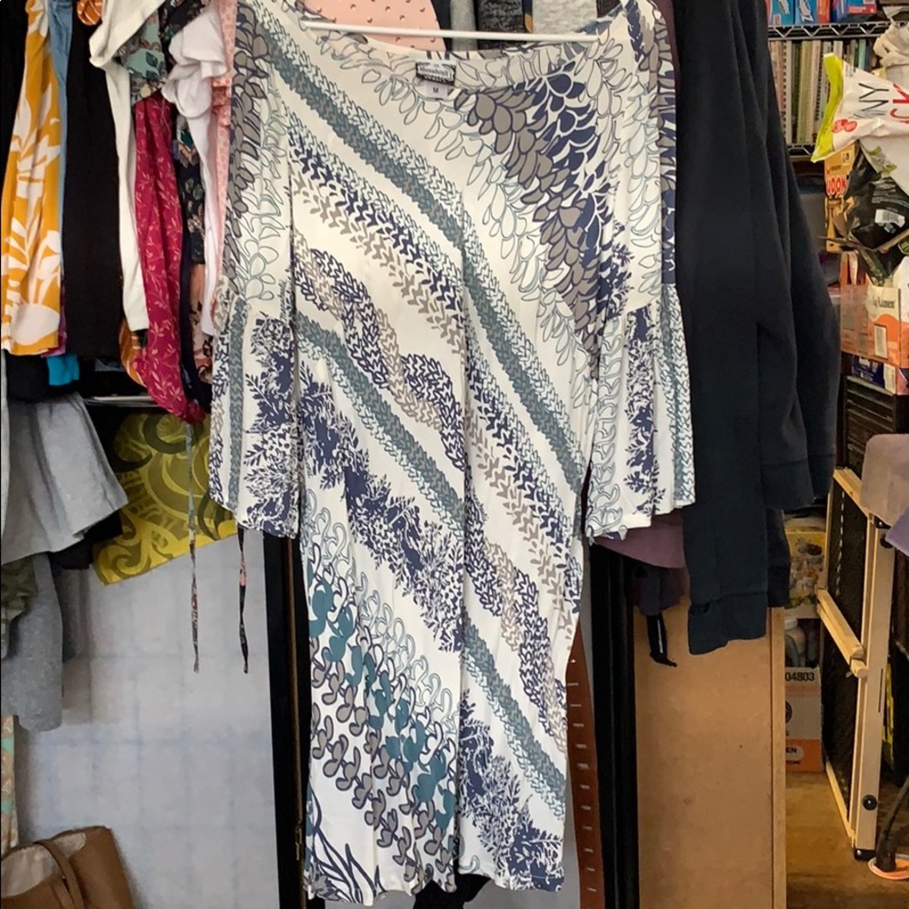 Manuhealii Long sleeve dress